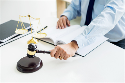 刑事案件抓到人以后多久审判(刑事案件抓到人以后多久审判出来)